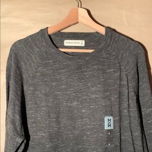 Mutual Weave Gray Crewneck Sweater with Classic Design